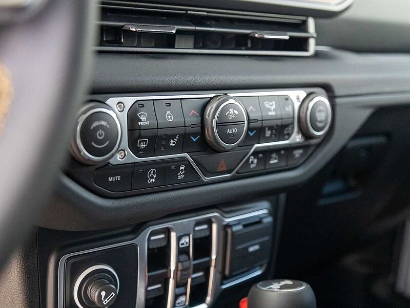 Jeep Wrangler Sahara 2.0l