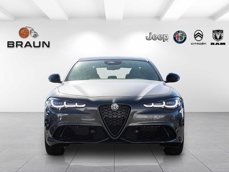 Alfa Romeo Giulia 2.0 Turbo 16V AT8-Q4 Veloce VOLL!