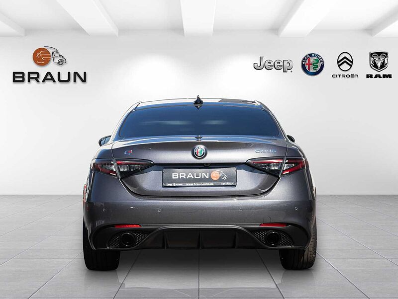 Alfa Romeo Giulia 2.0 Turbo 16V AT8-Q4 Veloce VOLL!