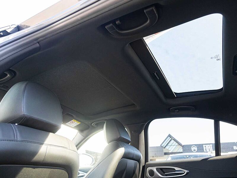 Alfa Romeo Giulia 2.0 Turbo 16V AT8-Q4 Veloce VOLL!