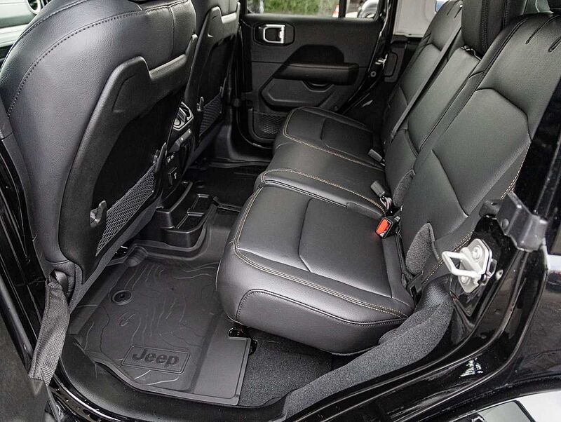 Jeep Wrangler BLACK EDITION 2.0l T-GDI Ultd. Sky-One