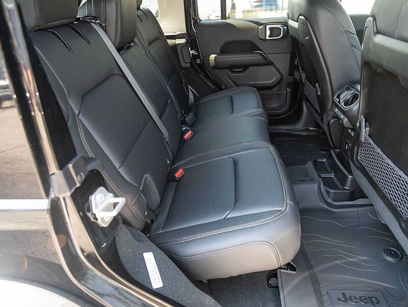 Jeep Wrangler Sahara 2.0l T-GDI Ultd. Sky-One