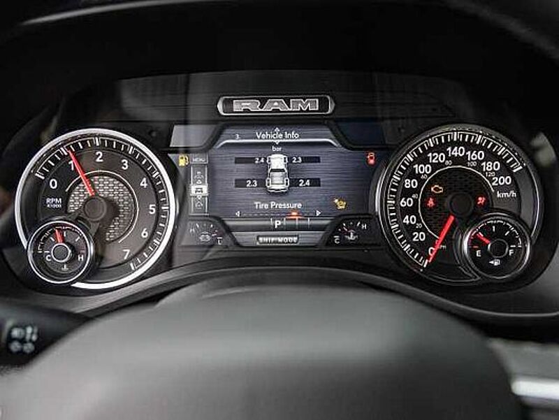 Dodge RAM 1500 Laramie Sport LPG MY25 4x4