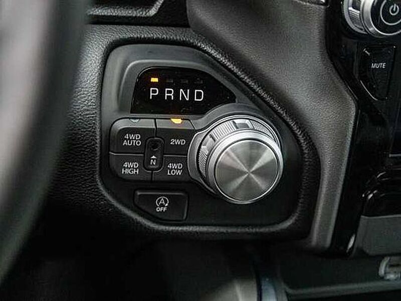 Dodge RAM 1500 Laramie Sport LPG MY25 4x4