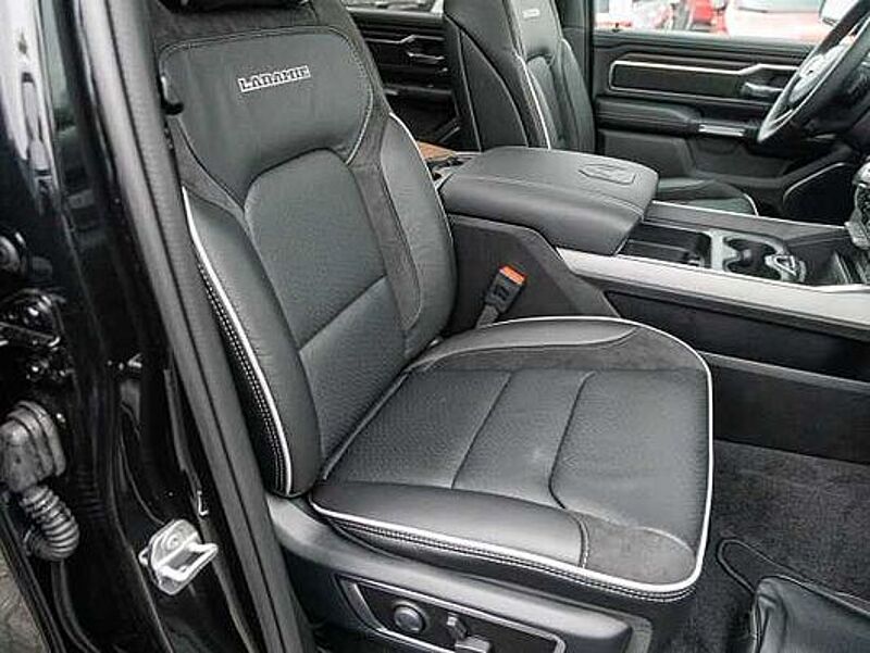 Dodge RAM 1500 Laramie Sport LPG MY25 4x4