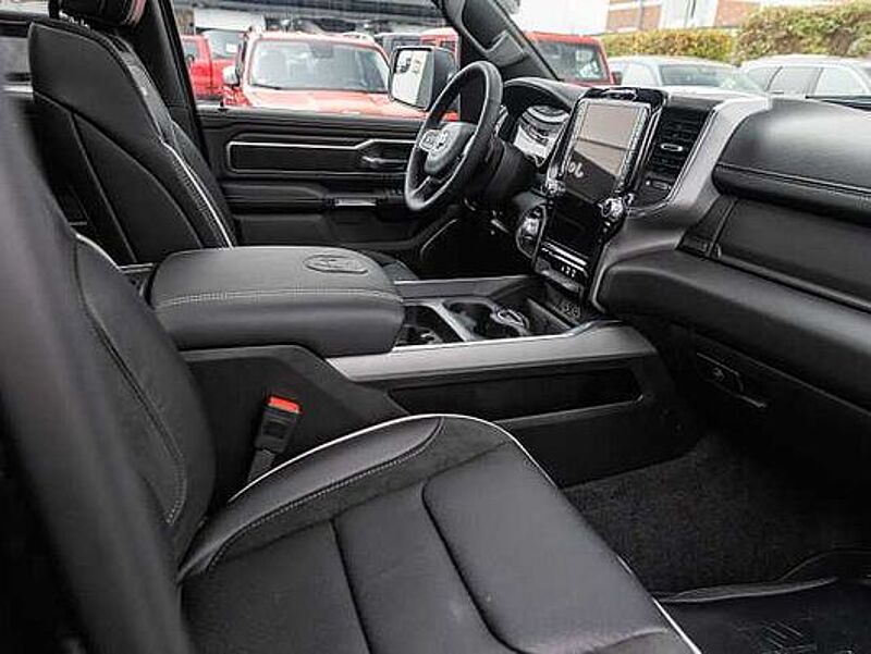 Dodge RAM 1500 Laramie Sport LPG MY25 4x4