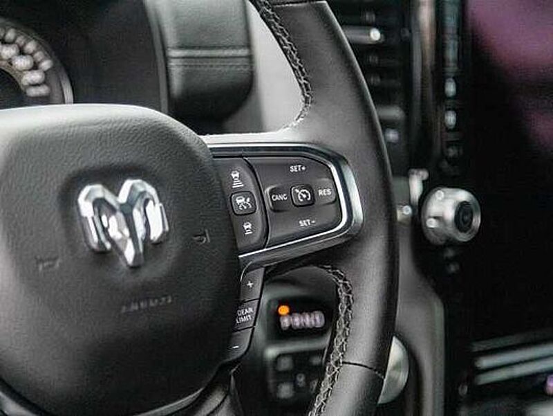 Dodge RAM 1500 Laramie Sport LPG MY25 4x4