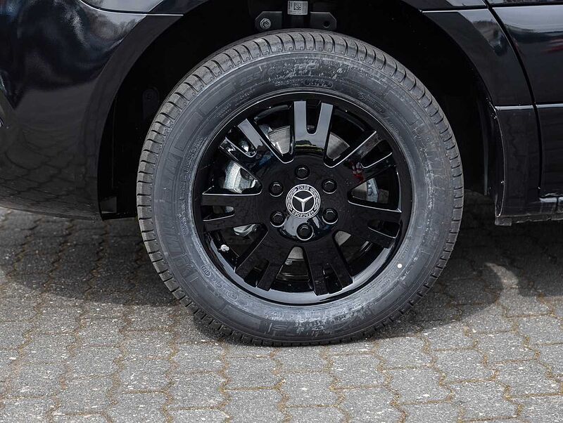 Eura Mobil Profila T 726 EF Black Edition 4 Pakete MJ26