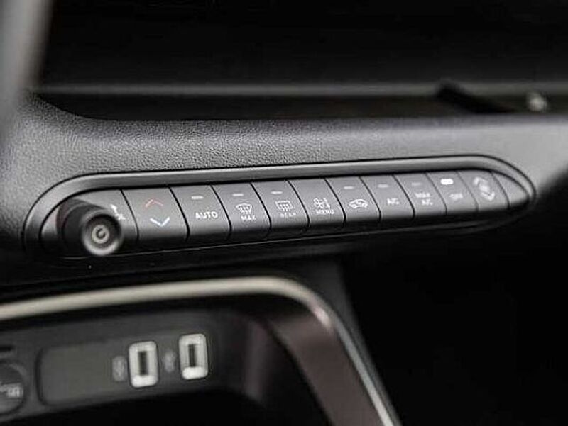 Jeep Avenger 1.2 Altitude Winter Paket