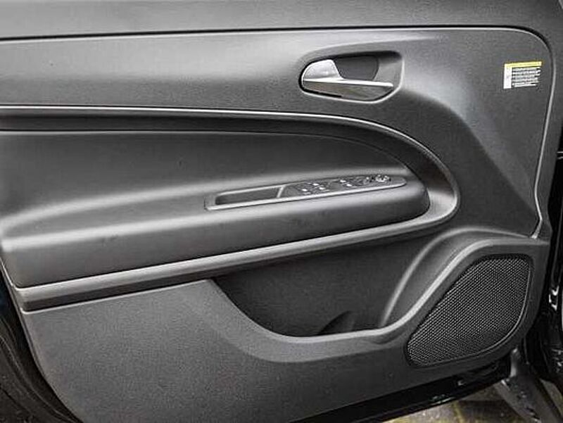 Jeep Avenger 1.2 Altitude Winter Paket