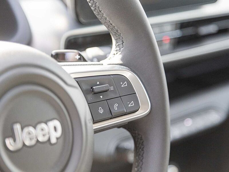 Jeep Avenger 1.2 48V e-Hybrid Automatik Summit MY25