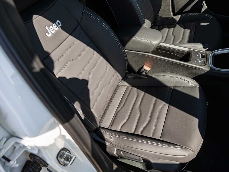 Jeep Avenger 1.2 48V e-Hybrid Automatik Summit MY25