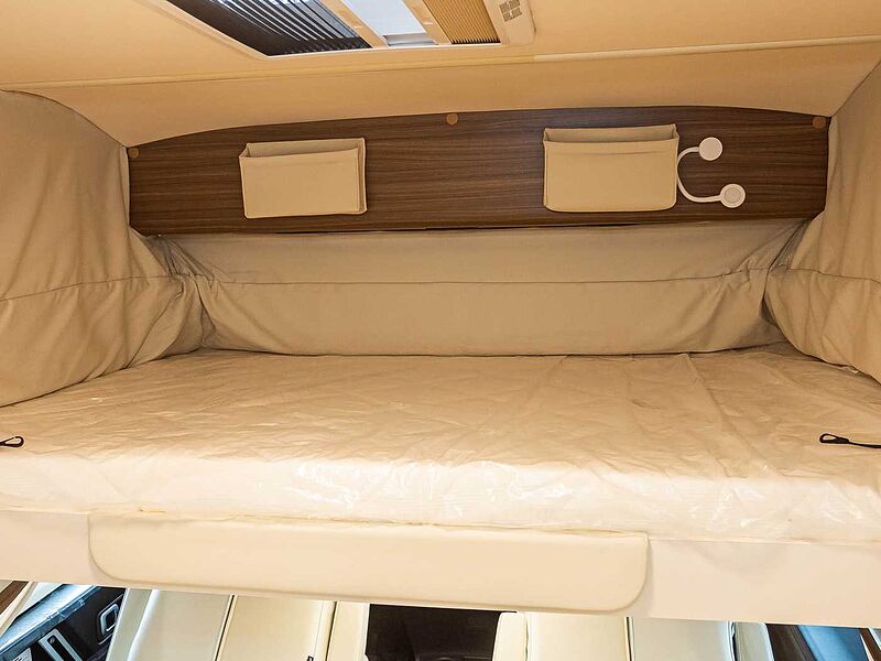 Eura Mobil Integra 890 EB ALKO HUBSTÜTZEN