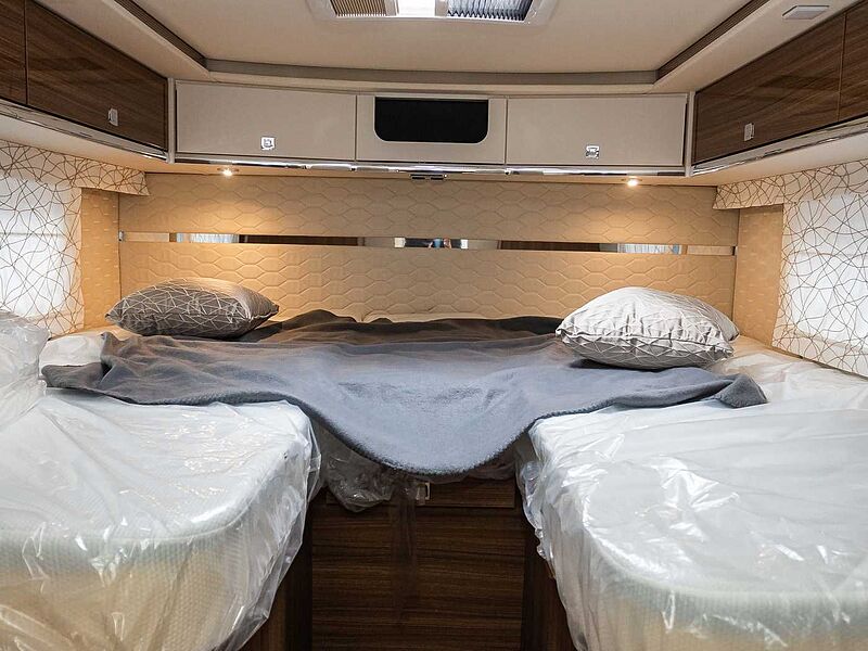 Eura Mobil Integra 890 EB ALKO HUBSTÜTZEN