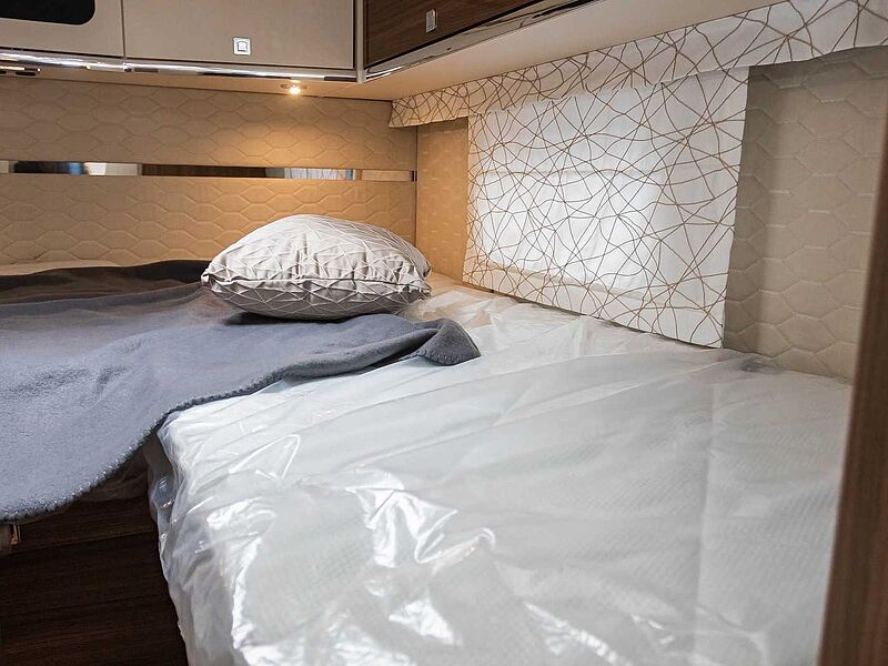 Eura Mobil Integra 890 EB ALKO HUBSTÜTZEN