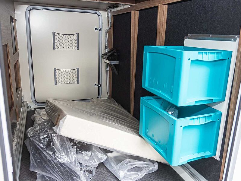 Eura Mobil Integra 890 EB ALKO HUBSTÜTZEN