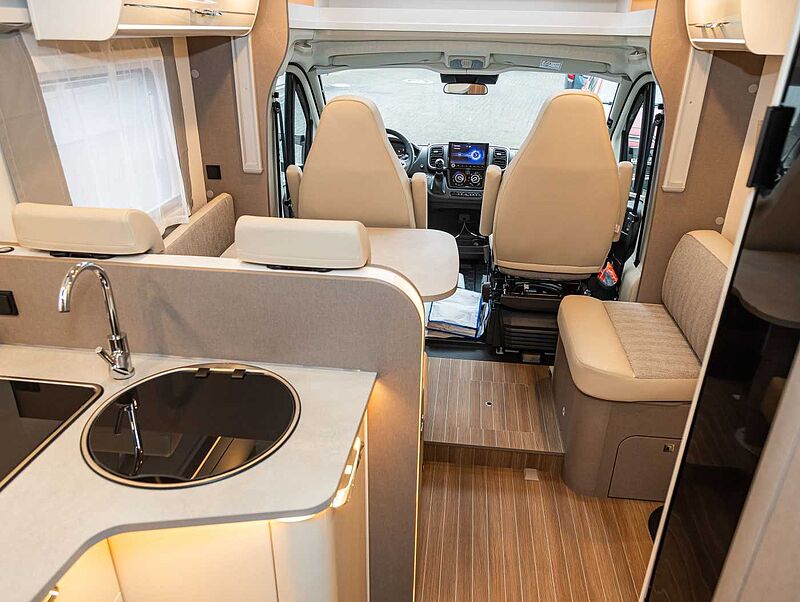 Etrusco T 7400 SB  Comlplete MY25 UPE 88.533€