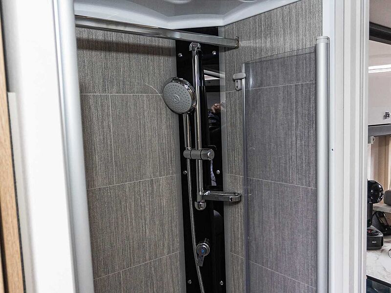 Dethleffs XXL A 9000-2 HUBSTÜTZEN NP 285.000€