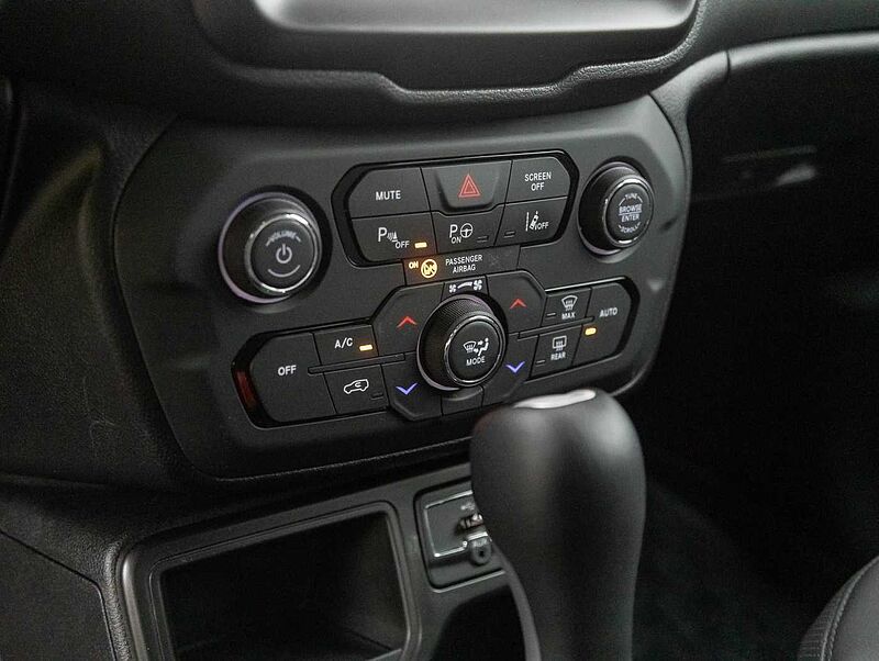 Jeep Renegade e-Hybrid S 1.5 l MHEV 48V Leder