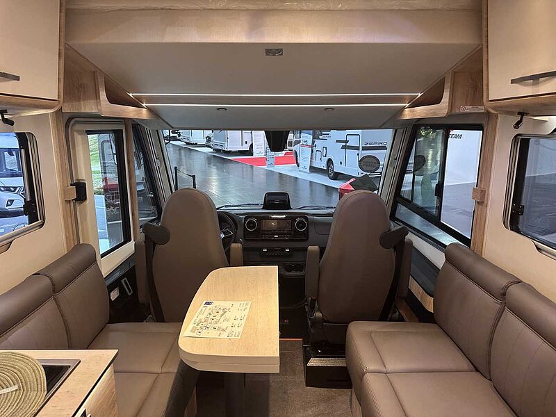 Eura Mobil Integra Line GT - Mercedes IL726EF 12/25