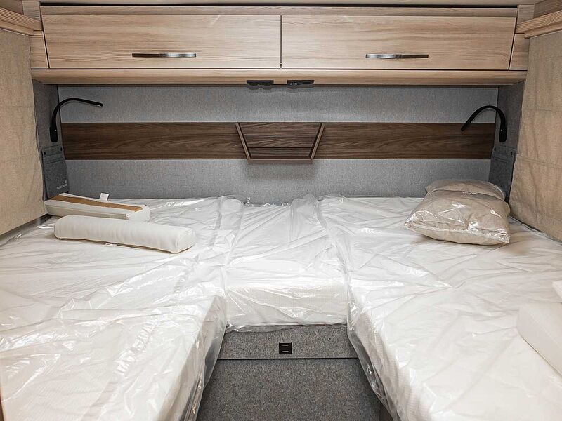 Eura Mobil Integra Line GT - Mercedes IL726EF BLACKLINE