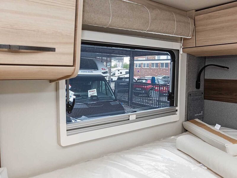 Eura Mobil Integra Line GT - Mercedes IL726EF BLACKLINE