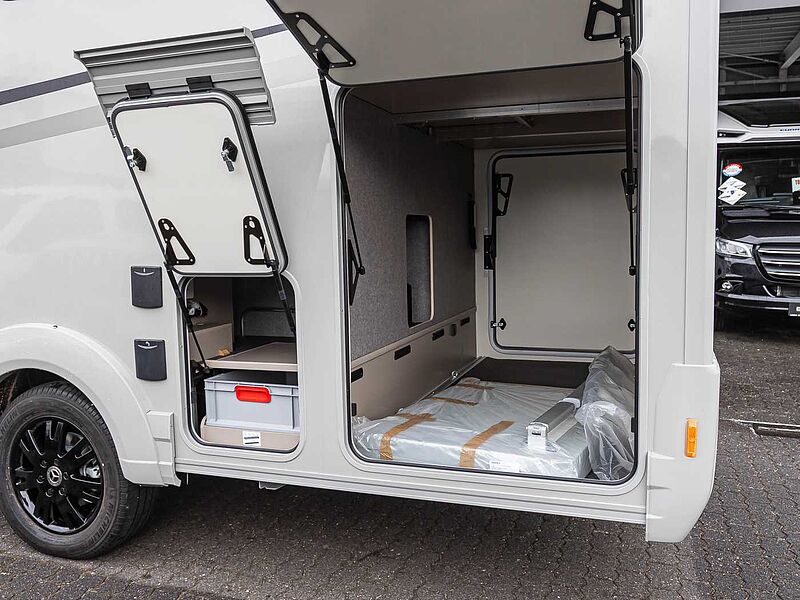 Eura Mobil Integra Line GT - Mercedes IL726EF BLACKLINE