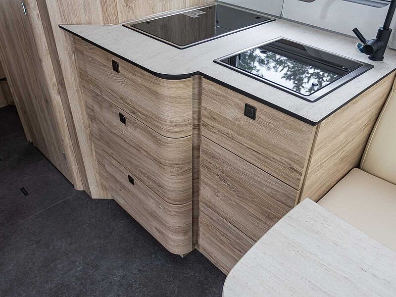 Eura Mobil Integra Line 720 QF SOLAR + MARKISE