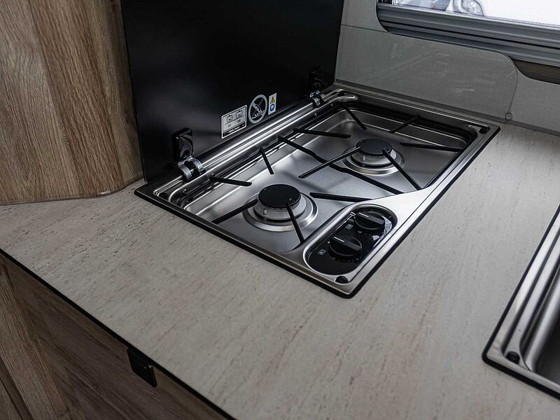 Eura Mobil Integra Line 720 QF SOLAR + MARKISE