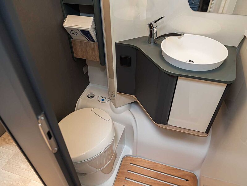 Laika Kosmo L 319 Autom. +Hubbett UPE  97.310€