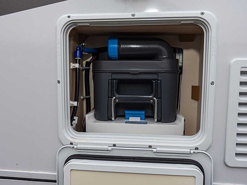 Eura Mobil Activa One 570 HS Automatik MJ26