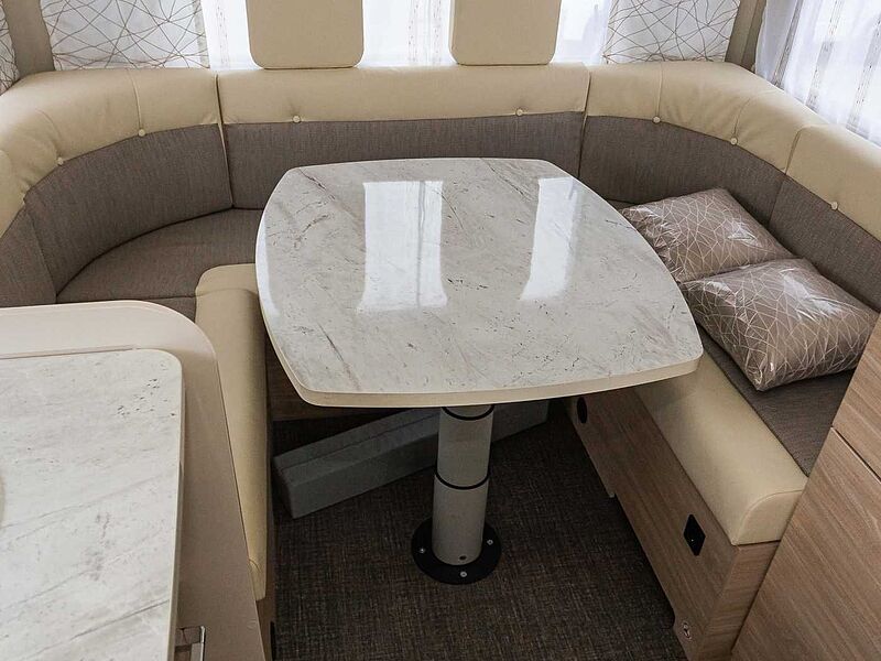 Eura Mobil Activa One 570 HS Automatik MJ26