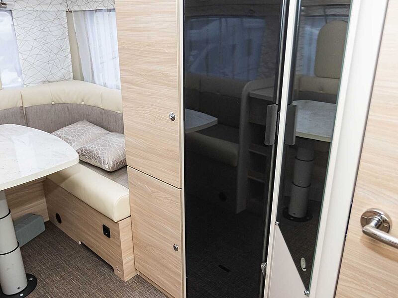 Eura Mobil Activa One 570 HS Automatik MJ26