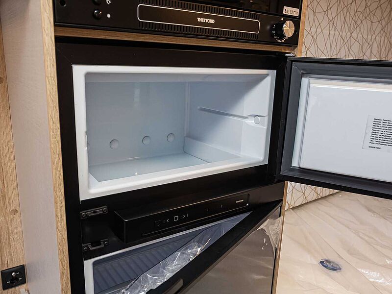 Eura Mobil Profila T 675 SB Automatik MJ 26