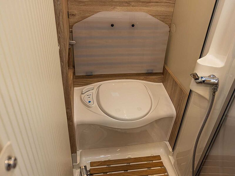 Eura Mobil Profila T 675 SB Automatik MJ 26