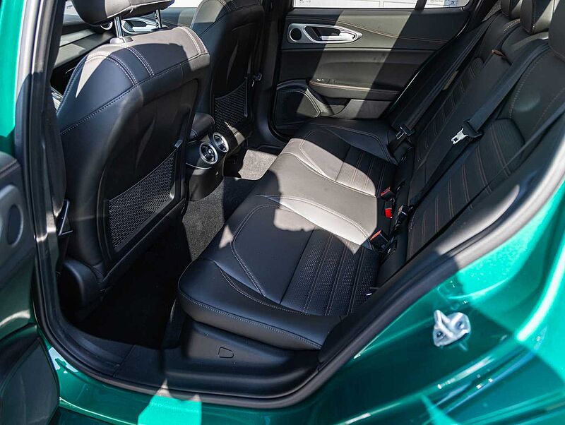 Alfa Romeo Giulia 2.0 16V AT8-Q4 INTENSA