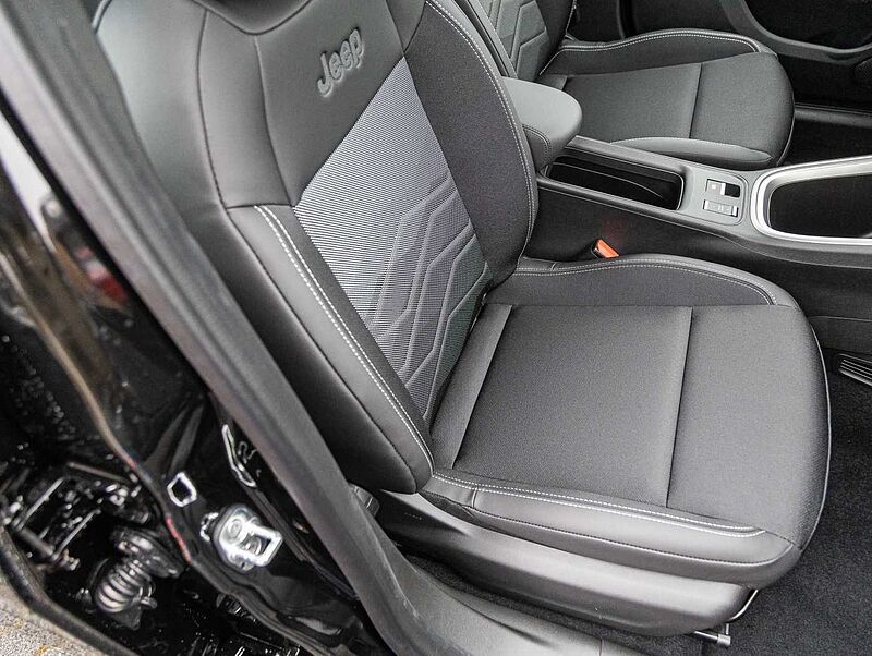 Jeep Avenger 1.2 48V e-Hybrid Automatik Altitude MY25