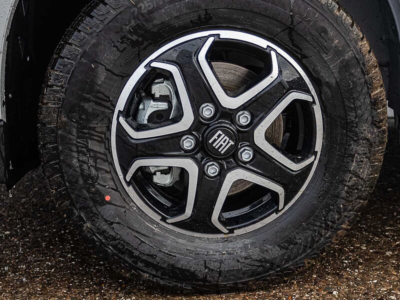 Laika Ecovip L 3019 Titanio UPE  104.000 &euro;