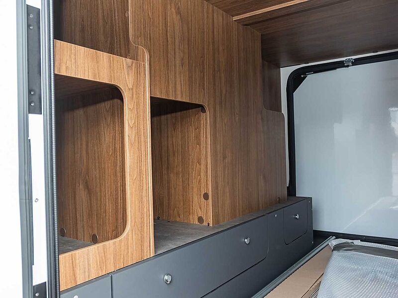 Laika Ecovip L 3019 Titanio UPE  104.000 &euro;