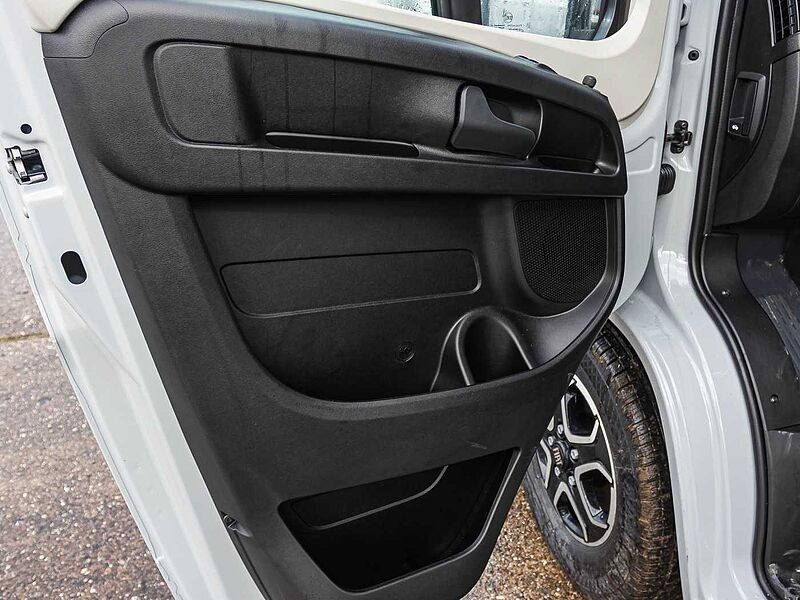 Laika Ecovip L 3019 Titanio UPE  104.000 &euro;