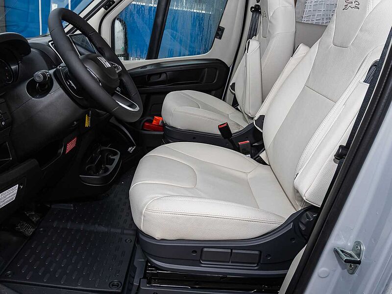 Laika Ecovip L 3019 Titanio UPE  104.000 &euro;