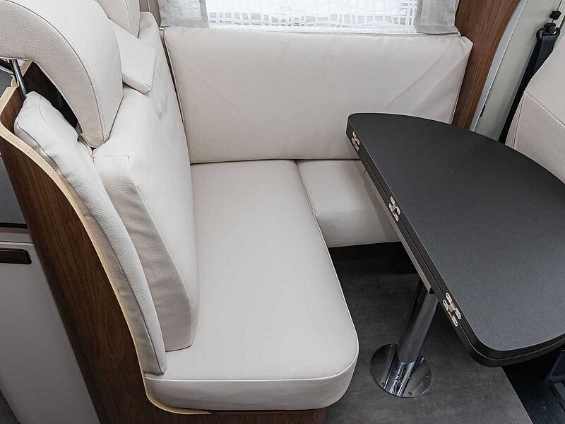 Laika Ecovip L 3019 Titanio UPE  104.000 &euro;