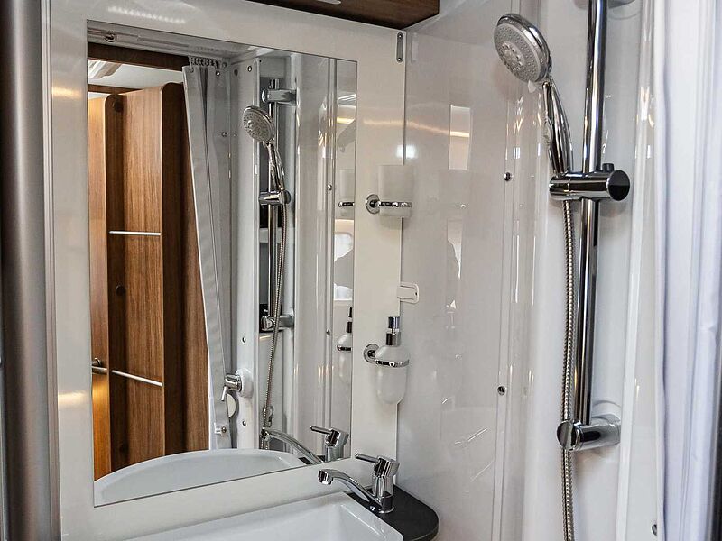 Laika Ecovip L 3019 Titanio UPE  104.000 &euro;