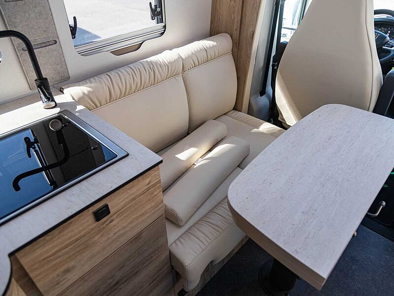 Eura Mobil Profila T 720 EF Automatik MJ 26