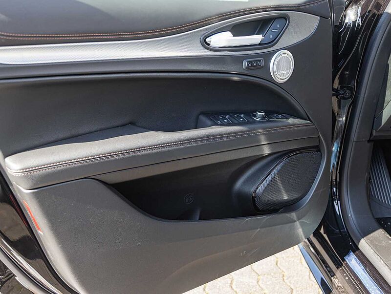 Alfa Romeo Stelvio 2.2 Diesel 16V AT8-Q4 INTENSA VOLL!