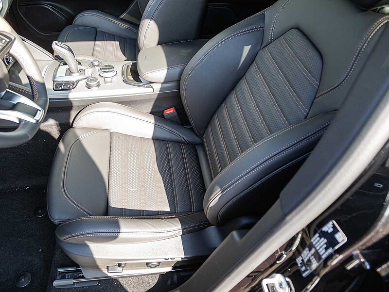 Alfa Romeo Stelvio 2.2 Diesel 16V AT8-Q4 INTENSA VOLL!