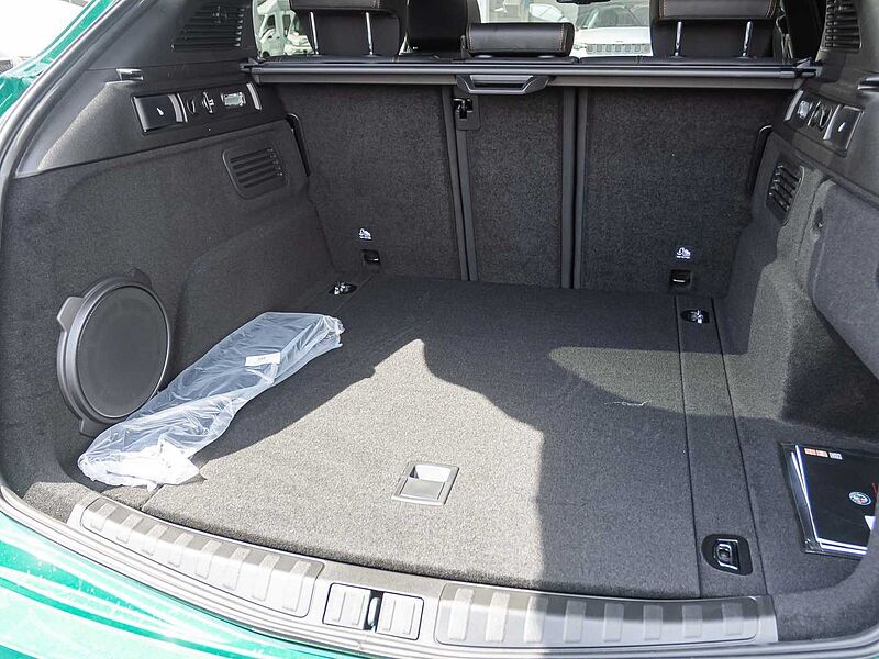 Alfa Romeo Stelvio 2.0 16V Turbo AT8-Q4 INTENSA VOLL!