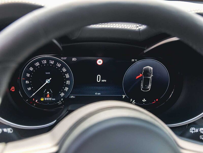 Alfa Romeo Stelvio 2.0 16V Turbo AT8-Q4 Veloce VOLL!