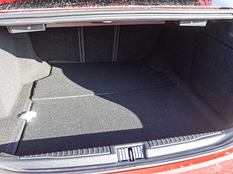 Alfa Romeo Giulia 2.0 16V AT8-Q4 INTENSA Panorama