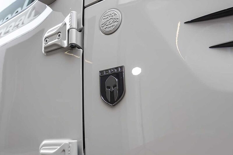 Jeep Wrangler BRUTE 2026  SKYONE